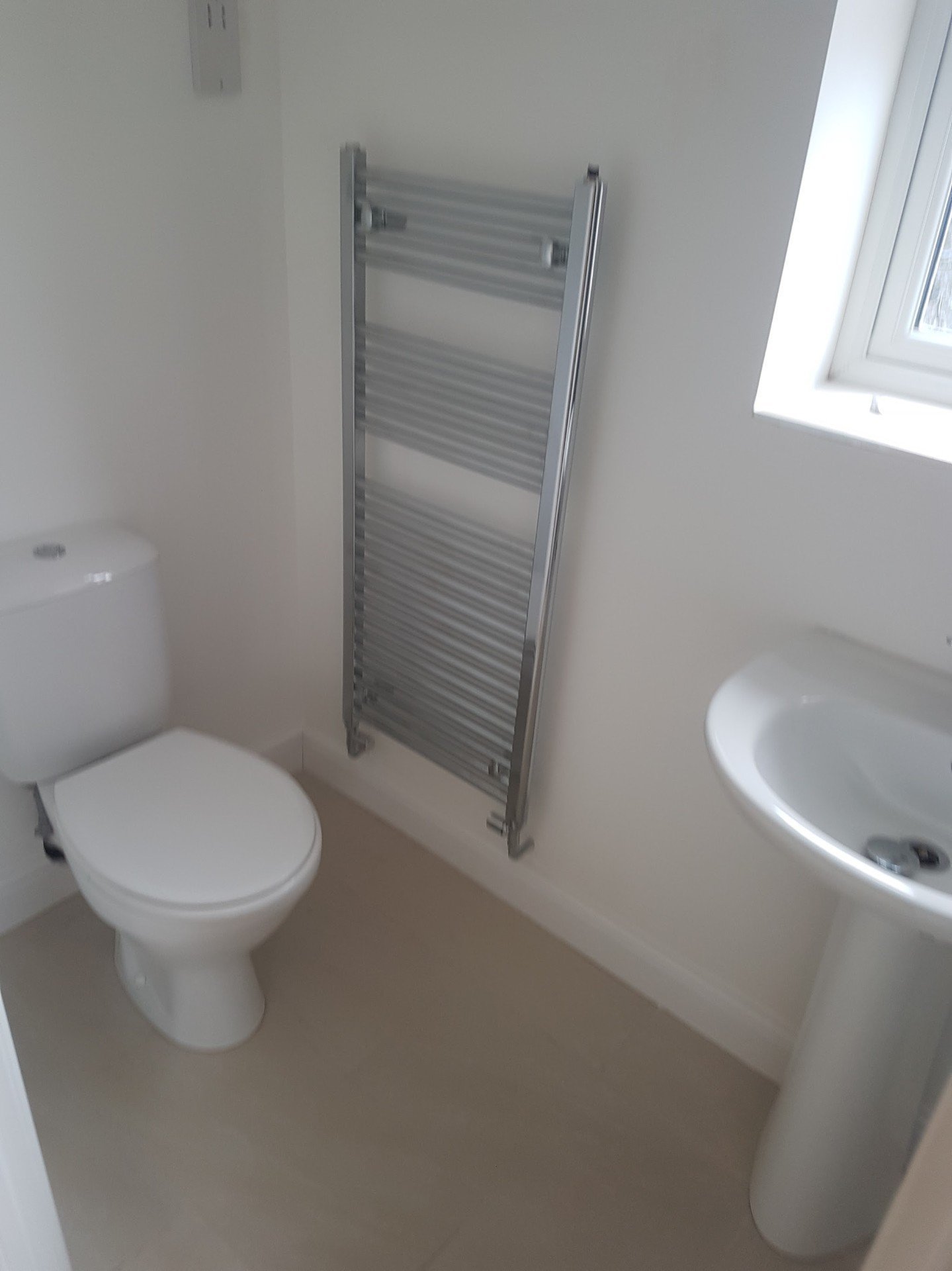 Bathroom & Sanitary Cleaning